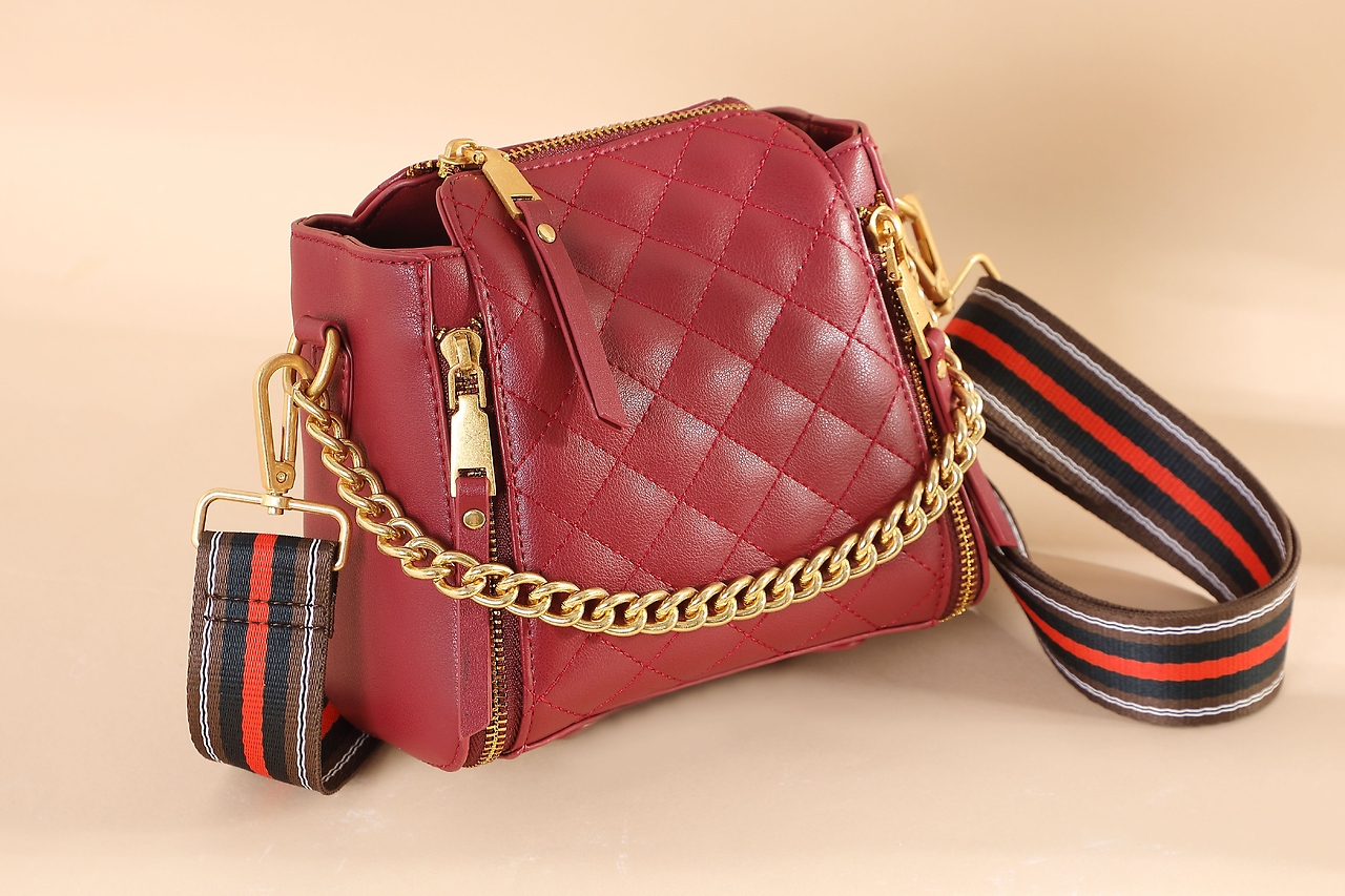 广州金也摄影|模特产品包包外景拍摄摄影公司